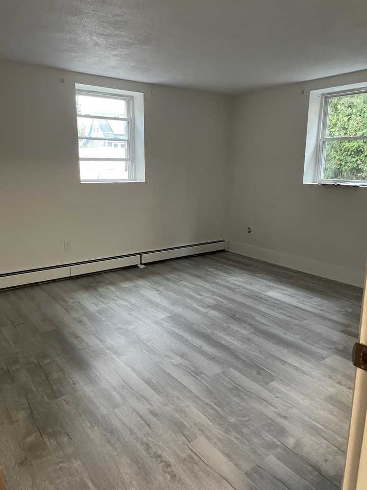 645 Sea Street #5 - Photo 2 of 2