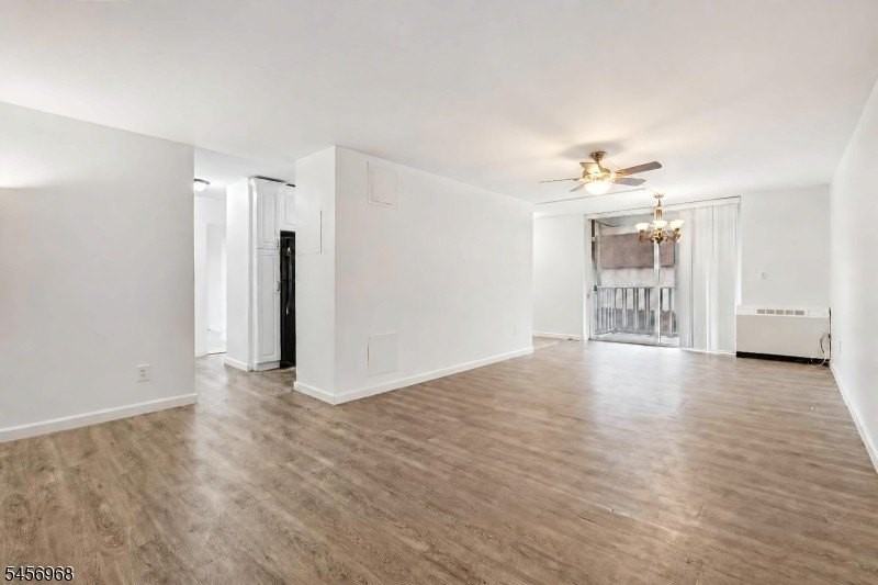 712 N Broad St #2C - Photo 3 of 32