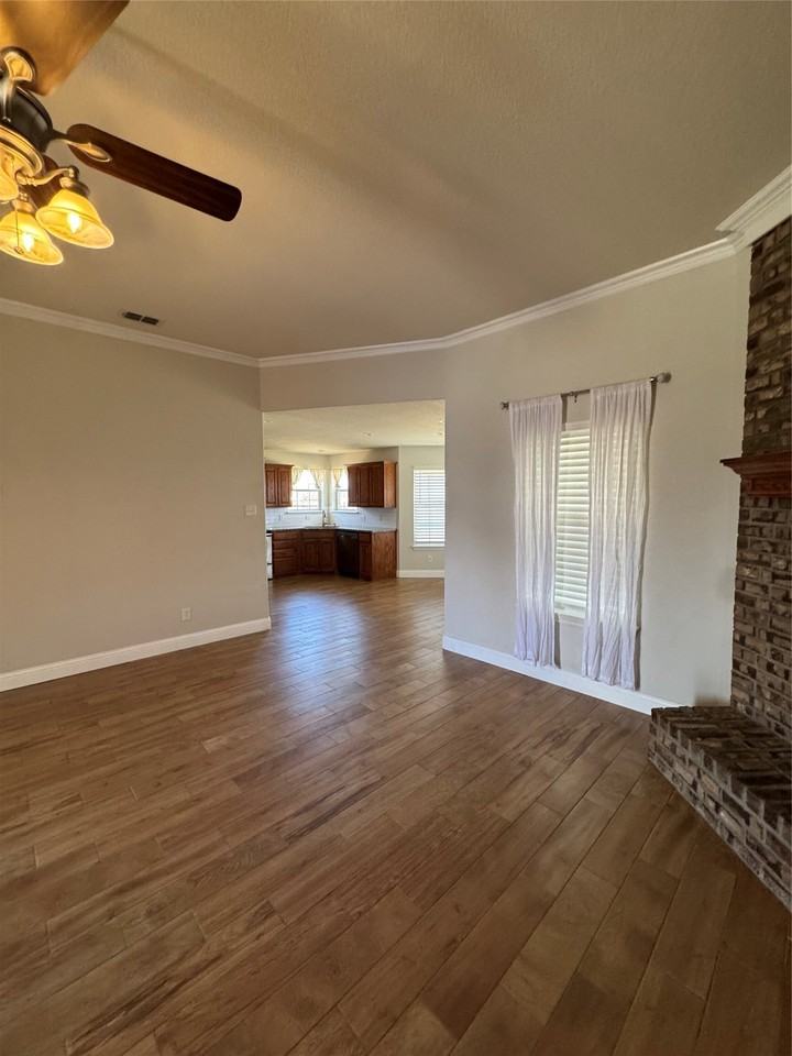 4925 Many Waters Dr - Photo 3 of 15