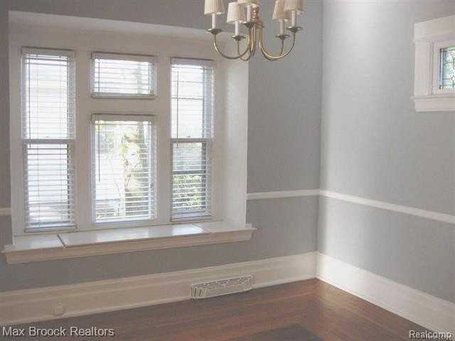 287 Oakland Ave - Photo 3 of 12