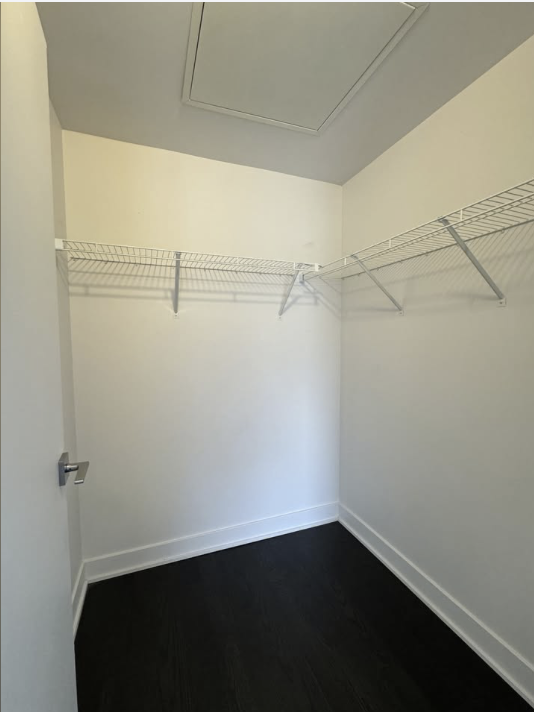 2300 Rue Tupper #1105 - Photo 7 of 14