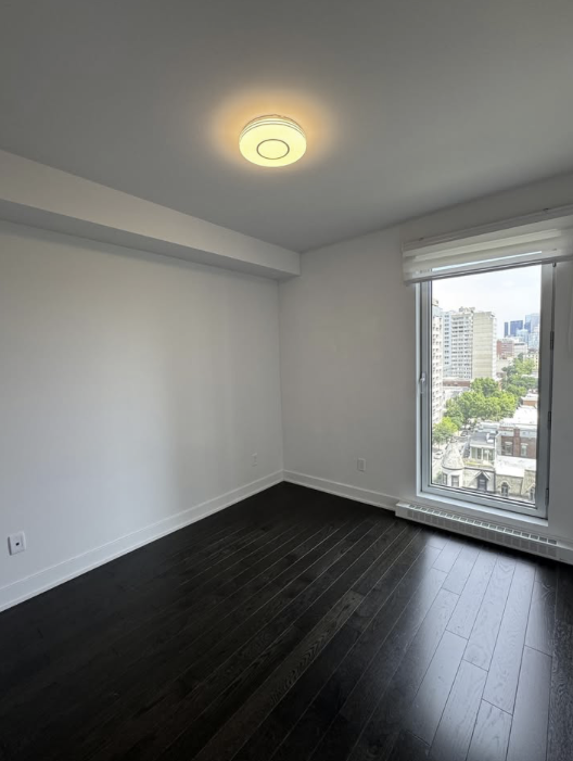 2300 Rue Tupper #1105 - Photo 5 of 14