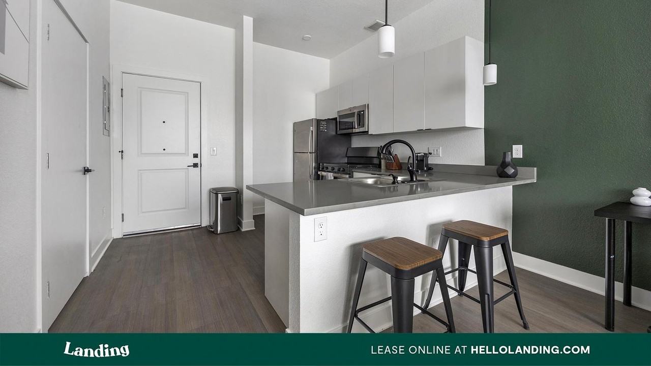 1586 Hooker Street - Photo 6 of 50