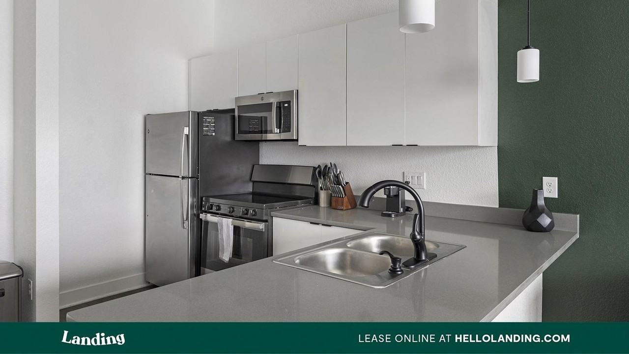 1586 Hooker Street - Photo 7 of 50