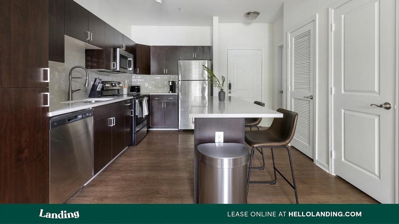 5140 Gate Parkway - Photo 3 of 50