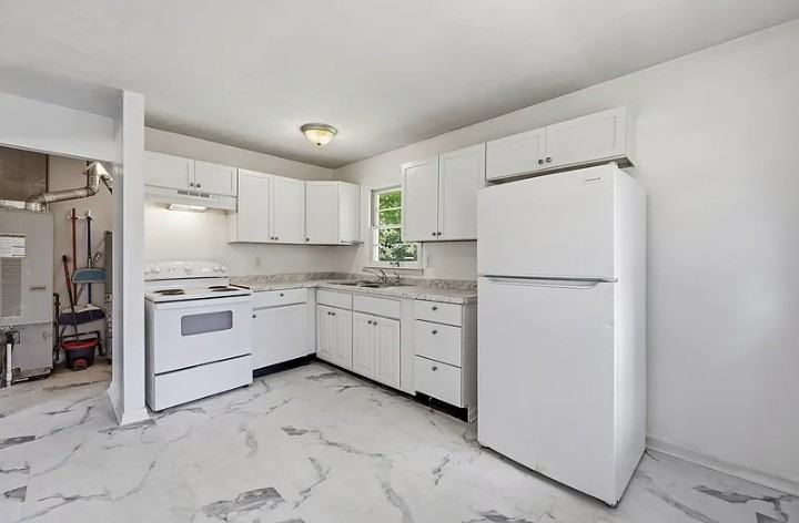 344 Larkwood Drive - Photo 6 of 14