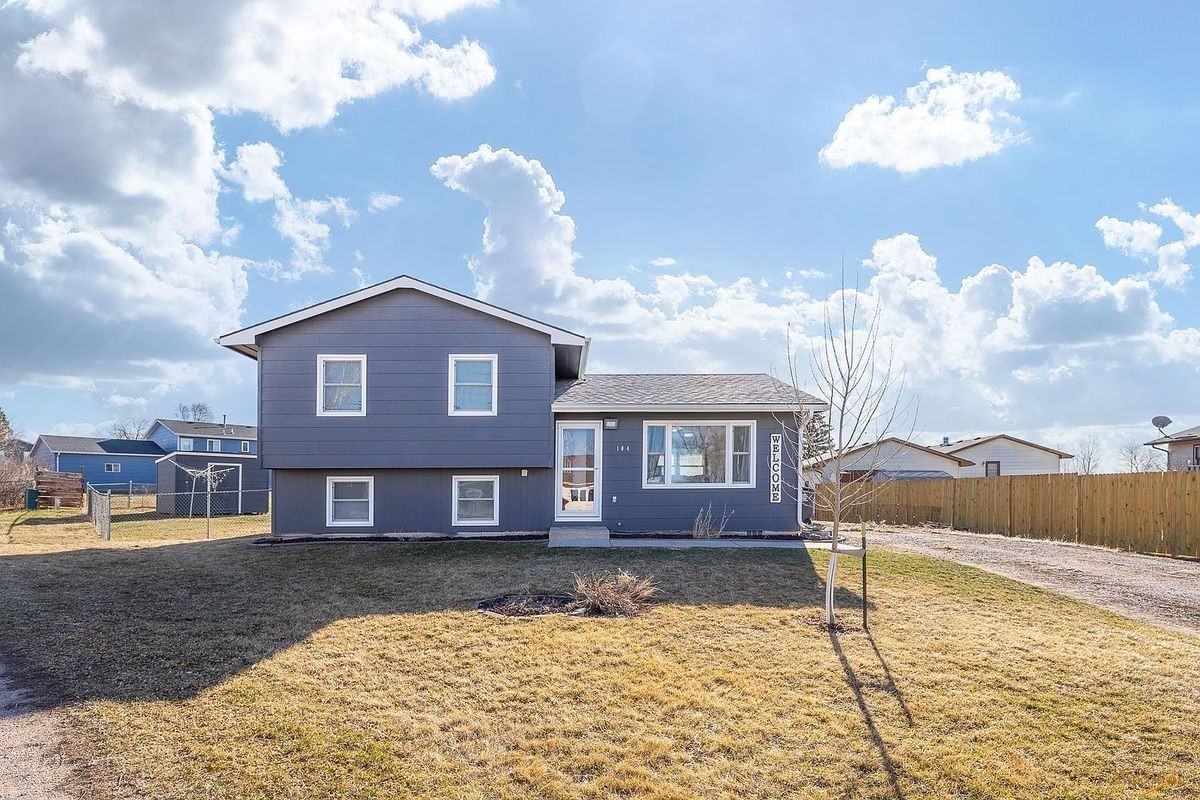 104 Starling Ct - Photo 2 of 13