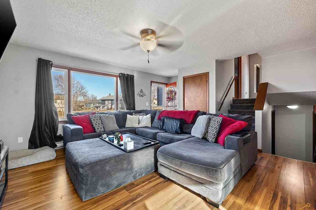 104 Starling Ct - Photo 3 of 13