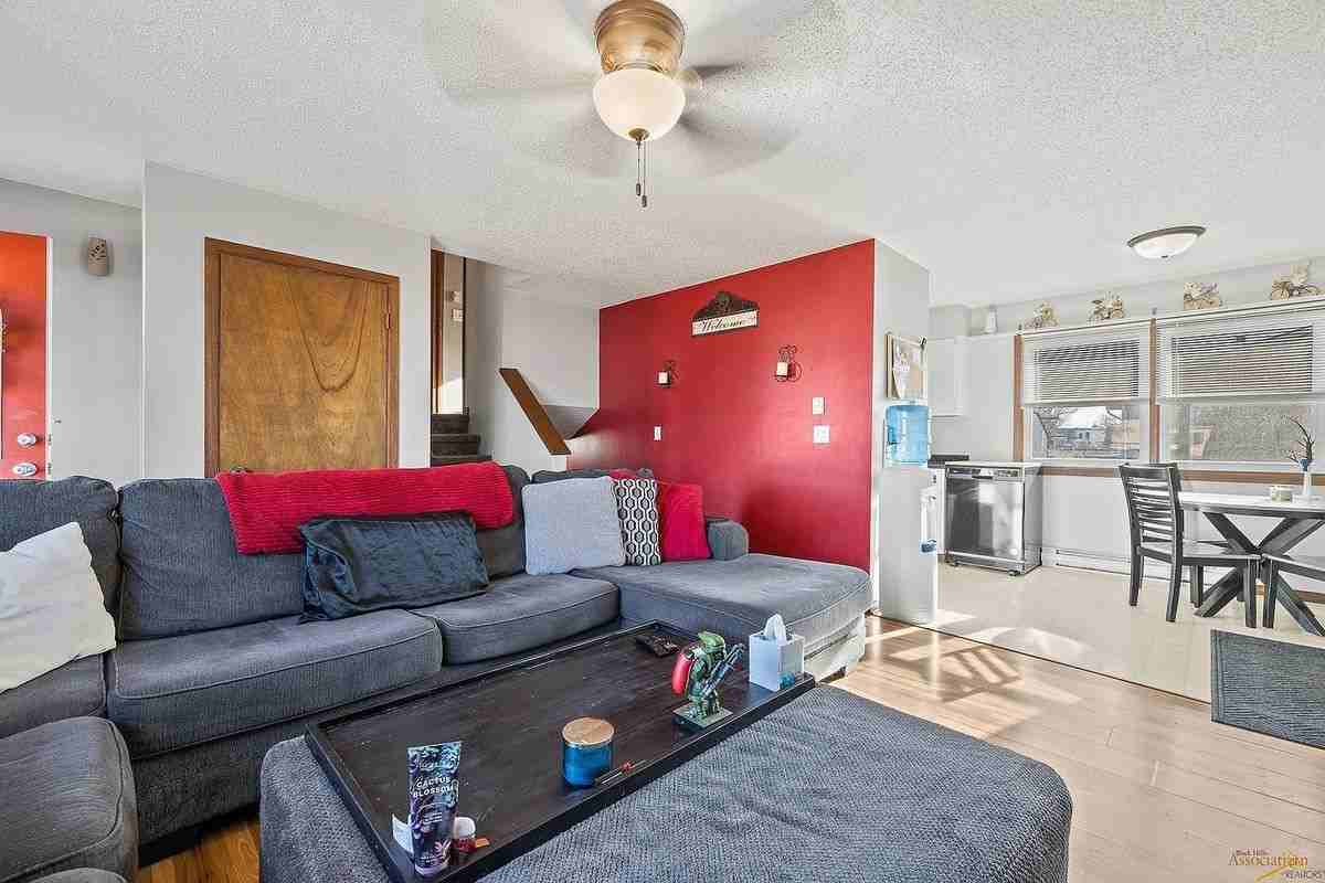 104 Starling Ct - Photo 4 of 13