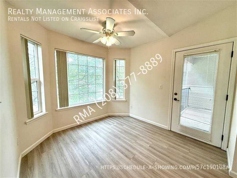 10054 W Garverdale Ln #202 - Photo 5 of 13