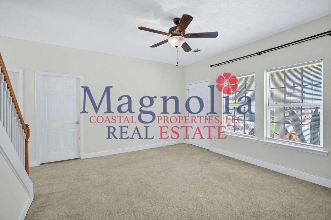 255 Cypress Pointe Dr - Photo 5 of 32