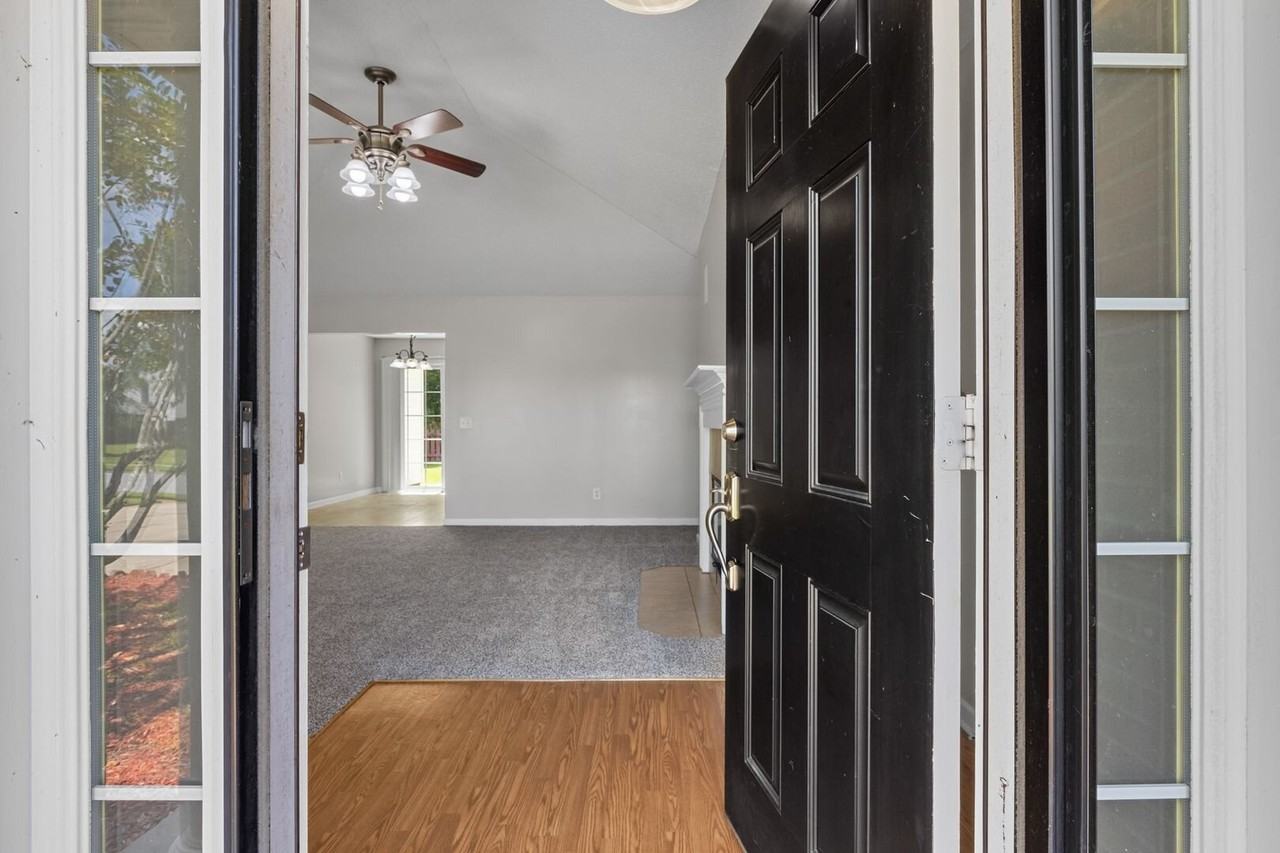 115 Nandina Way - Photo 4 of 35