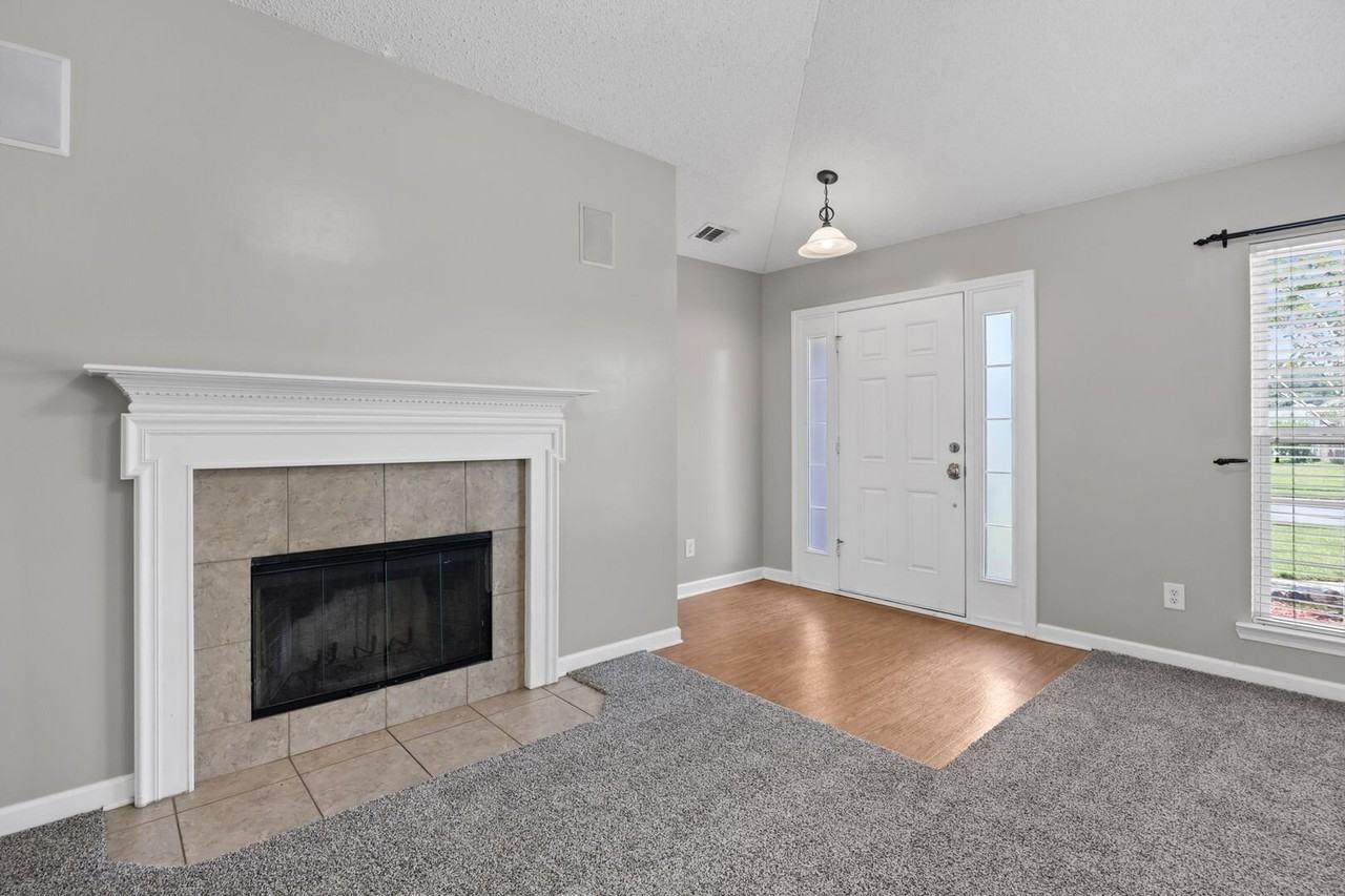 115 Nandina Way - Photo 5 of 35