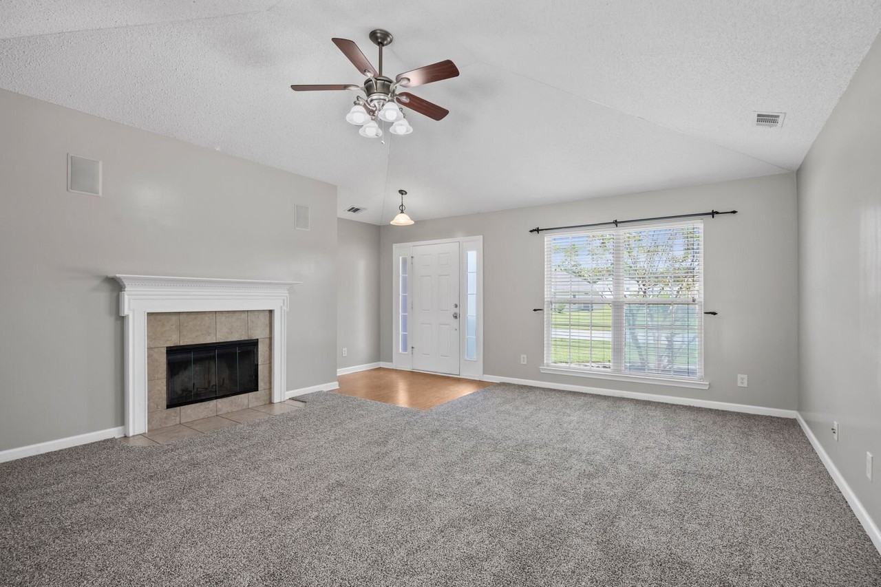 115 Nandina Way - Photo 6 of 35