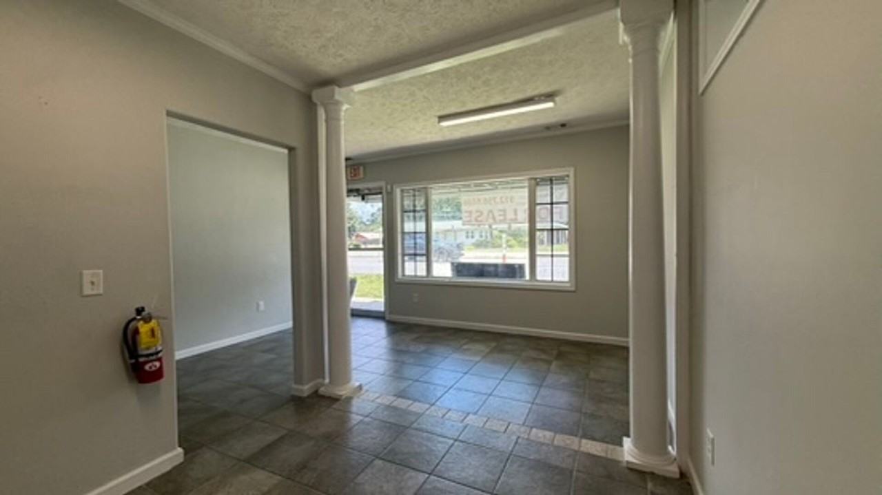 10634 Ford Ave - Photo 5 of 20
