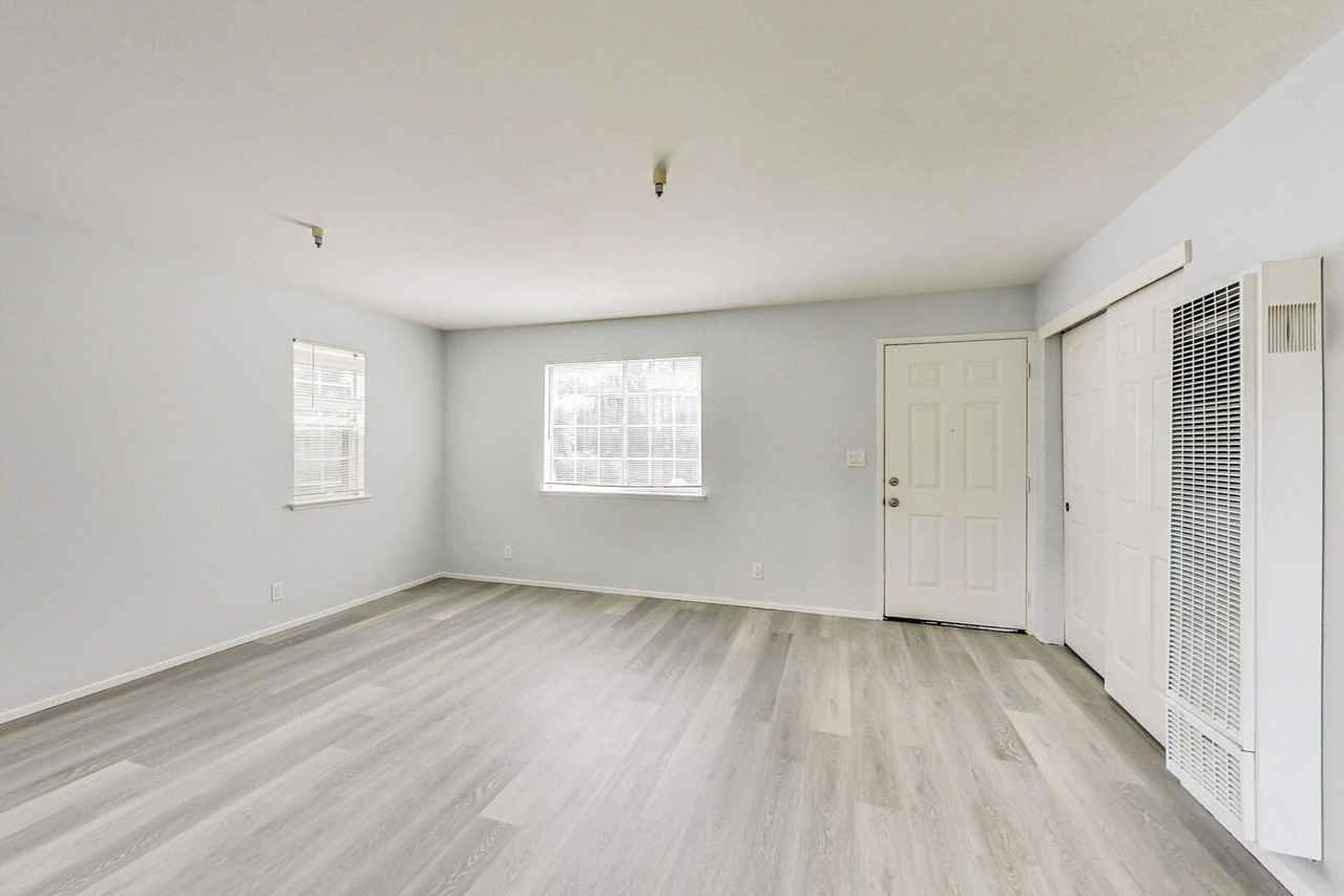 1807 Sausal St #A - Photo 3 of 33