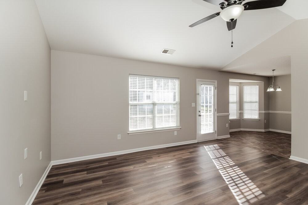 2329 Ivy Run Dr - Photo 5 of 16
