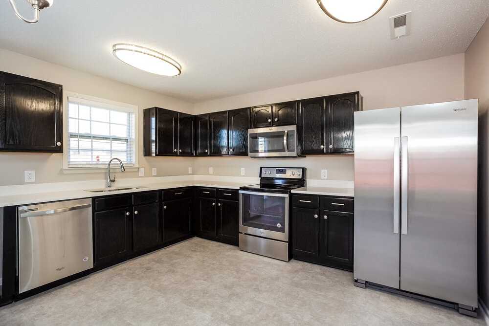 600 Streamside Dr - Photo 6 of 15