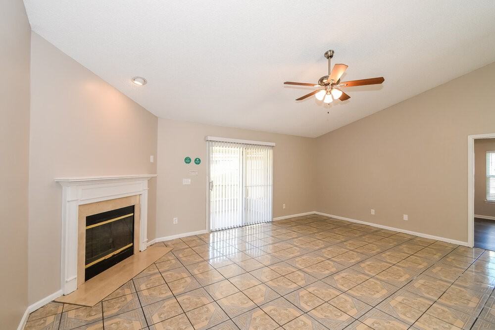 6709 Gentle Oaks Dr N - Photo 3 of 16