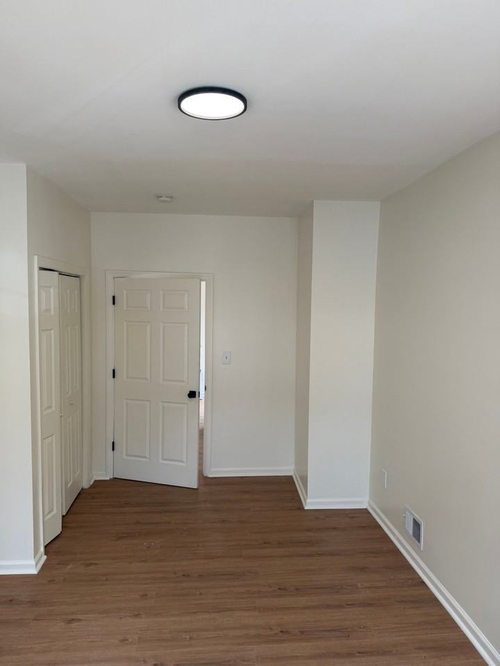 452 S 13th St #2 - Photo 6 of 12