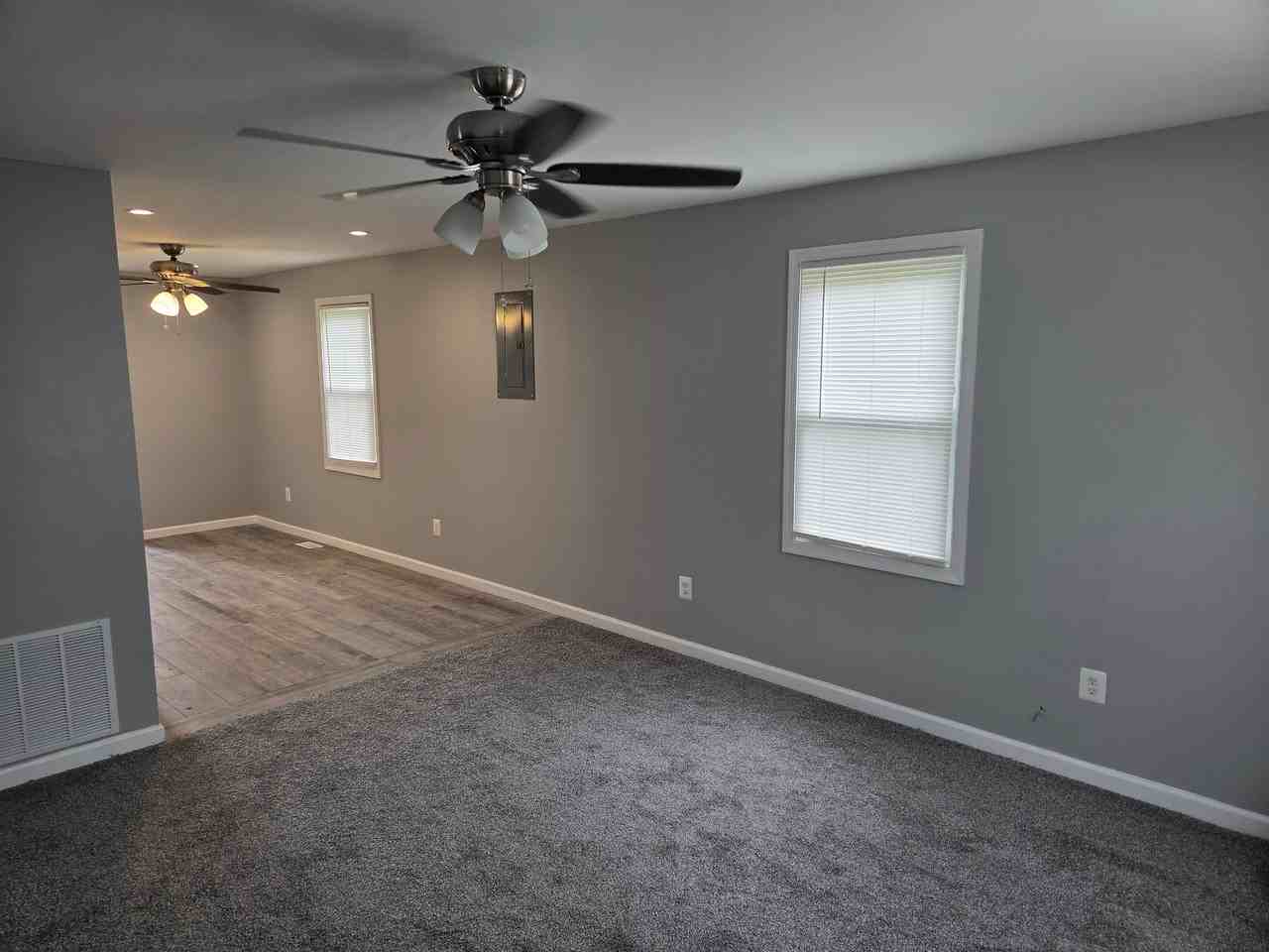 961 Martin Rd - Photo 4 of 11