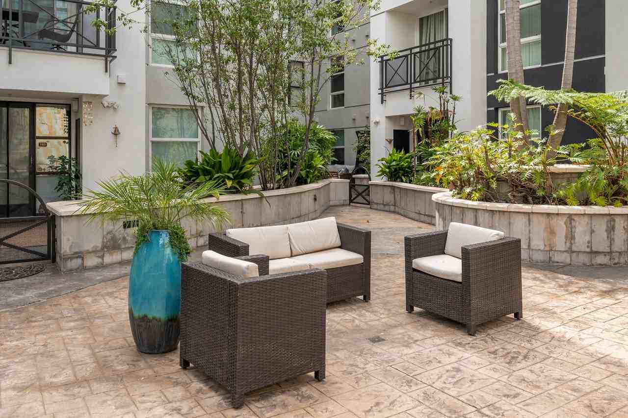 550 Park Blvd #2305 - Photo 5 of 40
