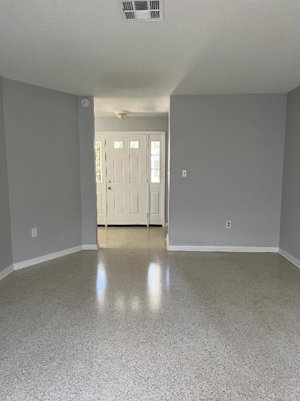 2643 Cherrywood Ln - Photo 4 of 23