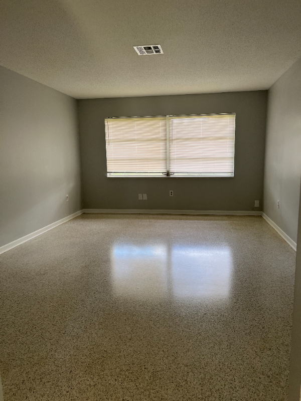 2643 Cherrywood Ln - Photo 5 of 23