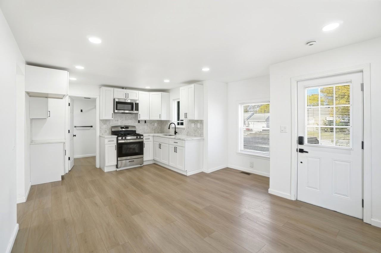 149 W Lane Ave - Photo 7 of 24
