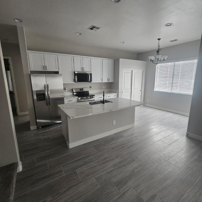 6606 S 50th Ave - Photo 7 of 50