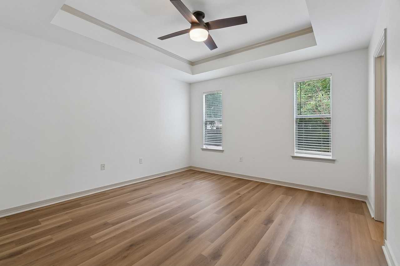1338 America St - Photo 5 of 10