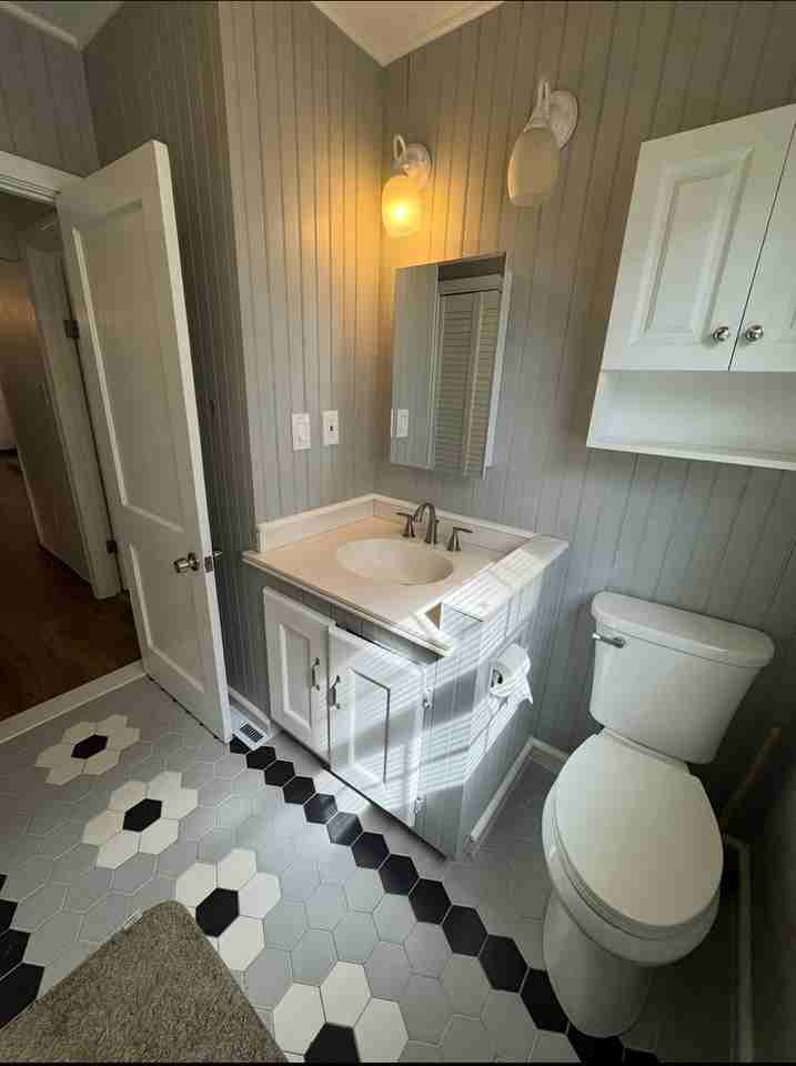 1112 6th Ave - Photo 7 of 19