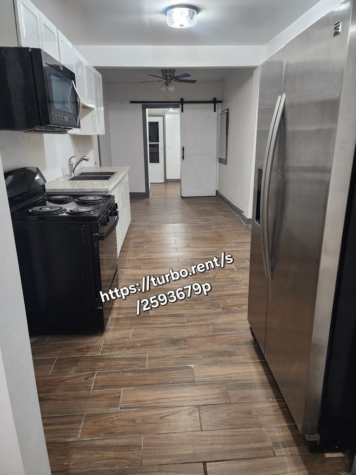 18 Jeanette St - Photo 3 of 8