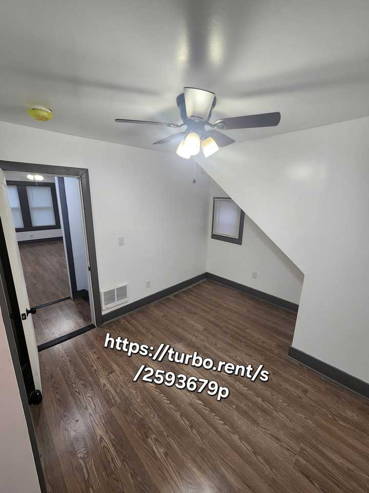 18 Jeanette St - Photo 7 of 8