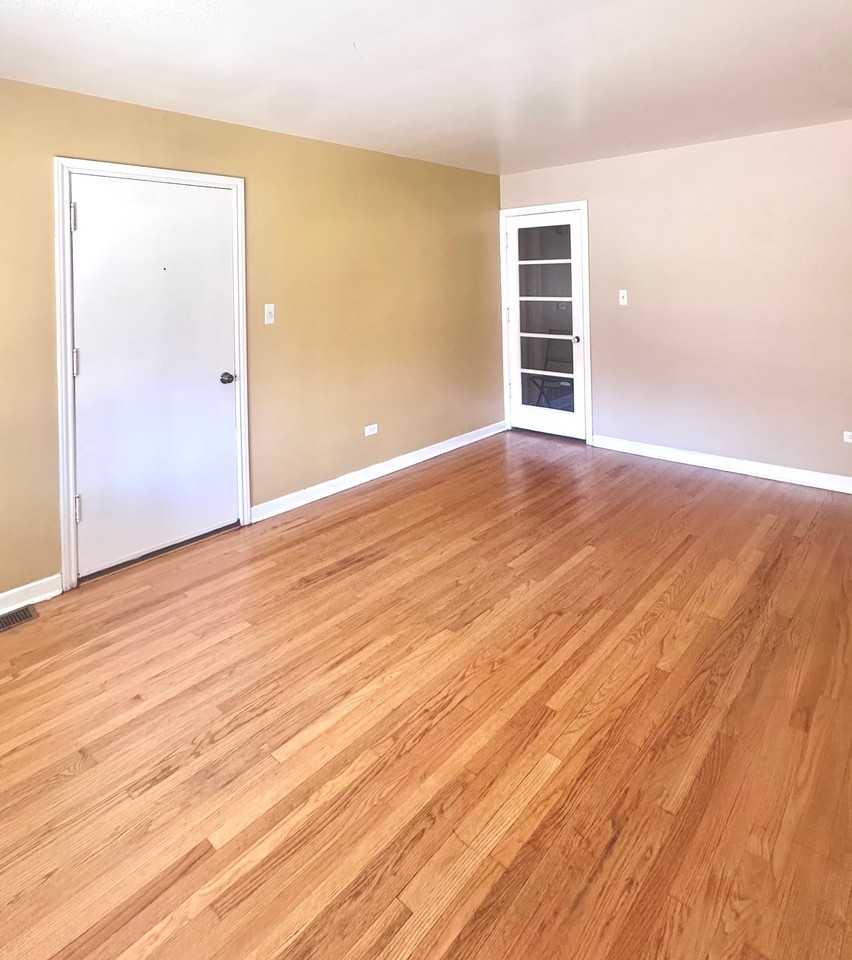 2533 S 57th Ct #1 - Photo 2 of 14