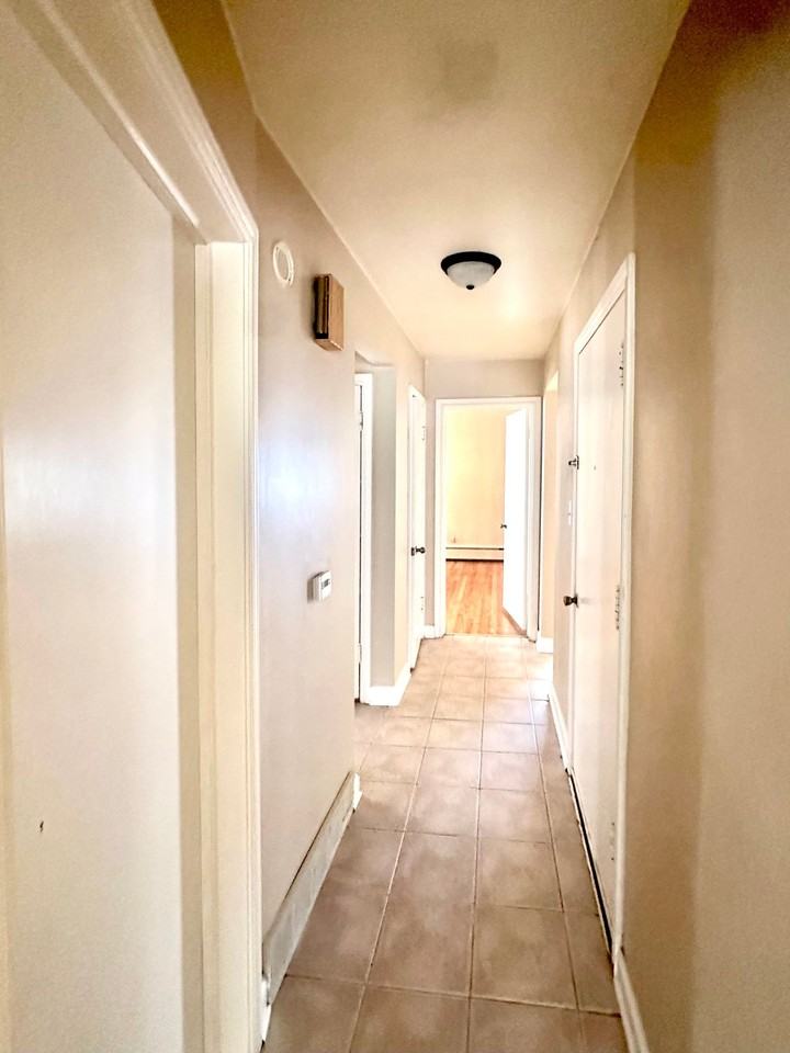 2533 S 57th Ct #1 - Photo 3 of 14