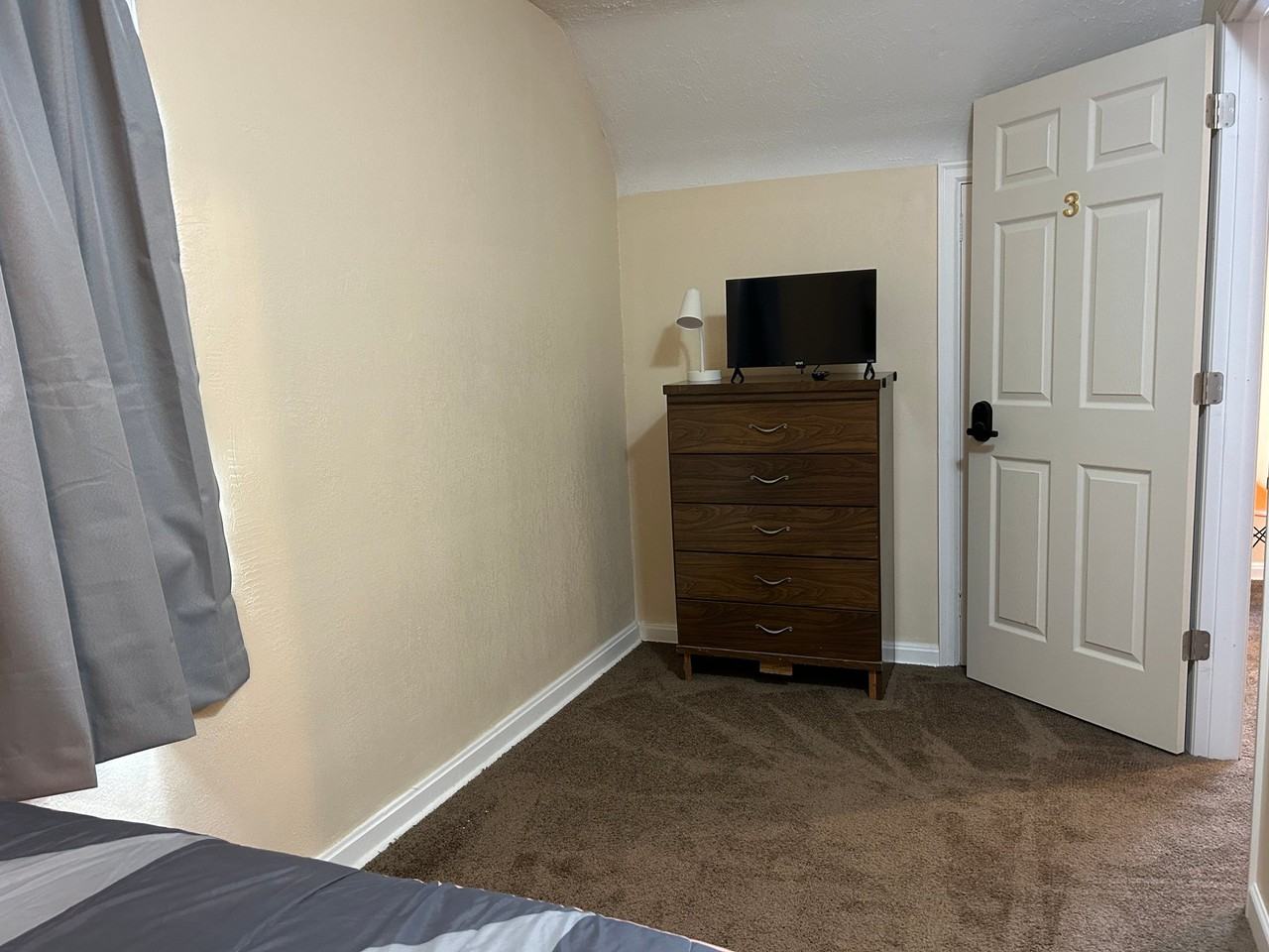 4262 West Blvd - Photo 3 of 7