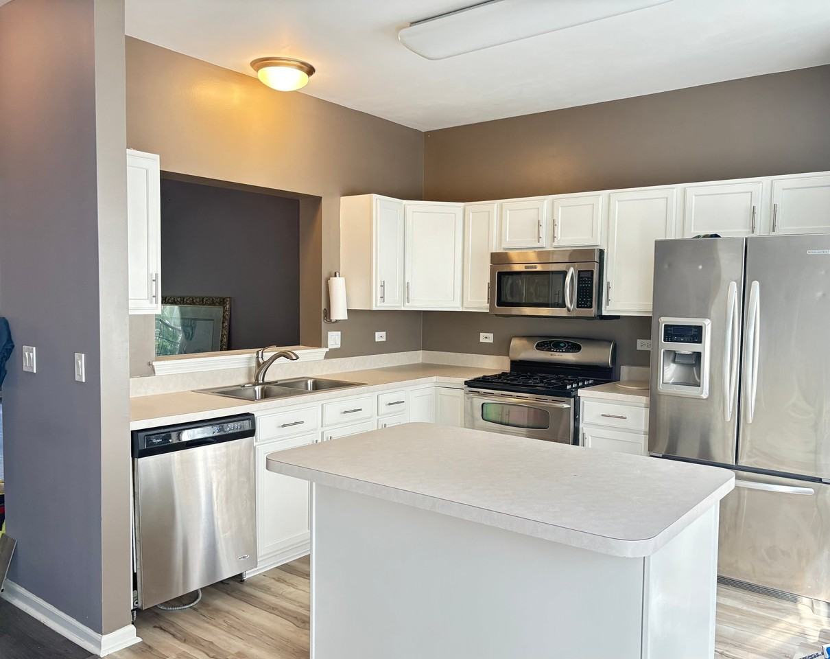31675 Tallgrass Ct - Photo 3 of 6