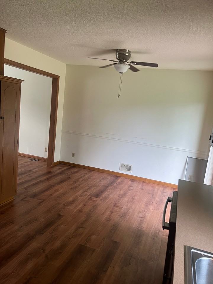 10103 W 92nd Pl - Photo 6 of 22