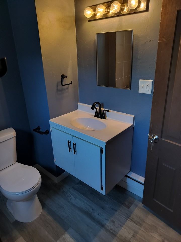 422 N Maple Ave - Photo 2 of 10