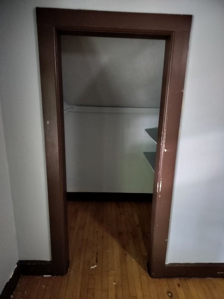 422 N Maple Ave - Photo 5 of 10