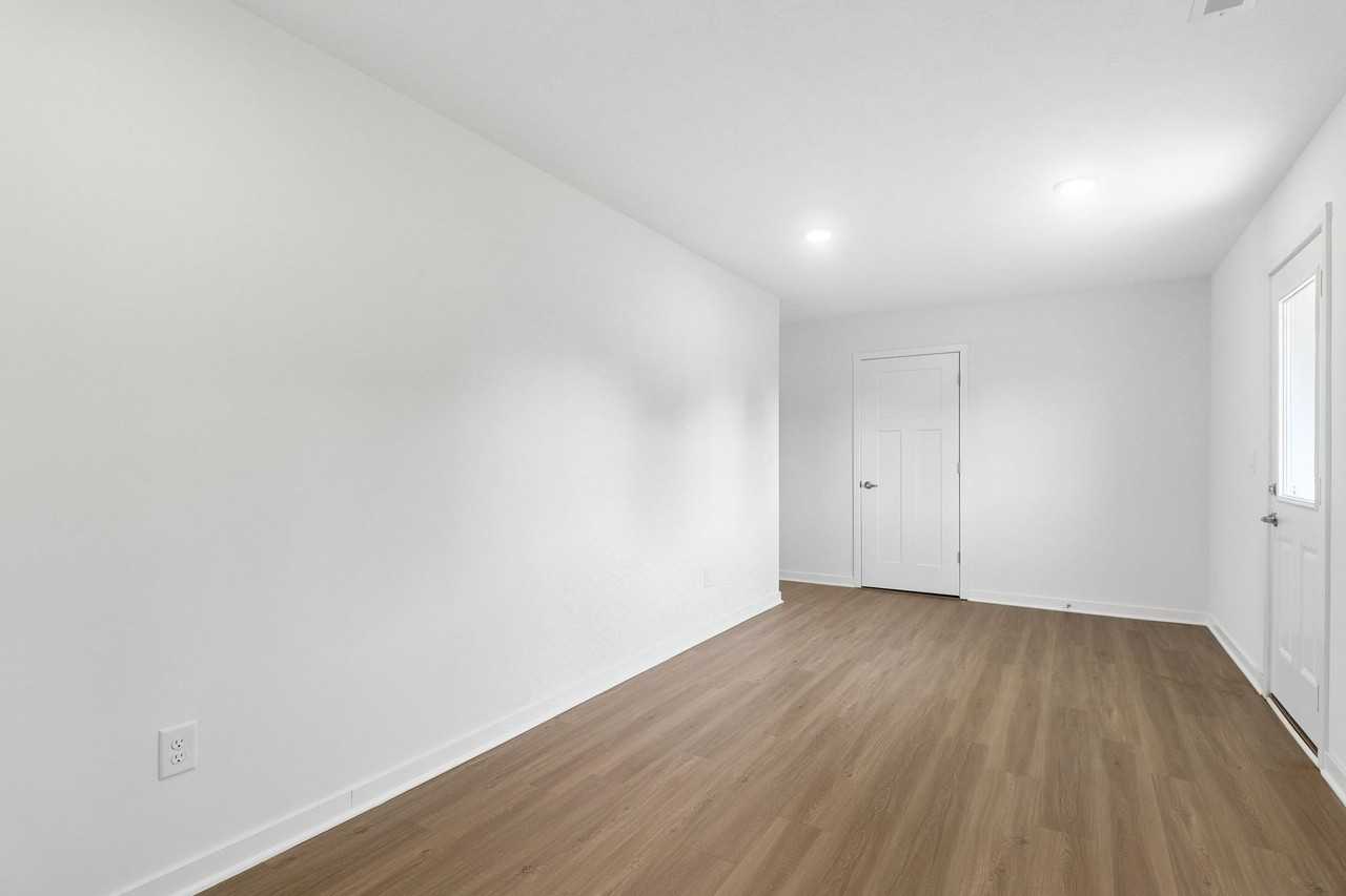 1351 Dodridge St - Photo 7 of 30