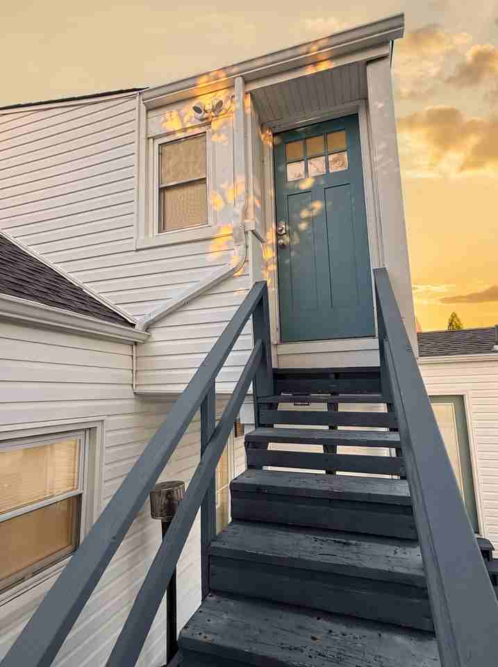 202 12th Ave - Photo 2 of 14
