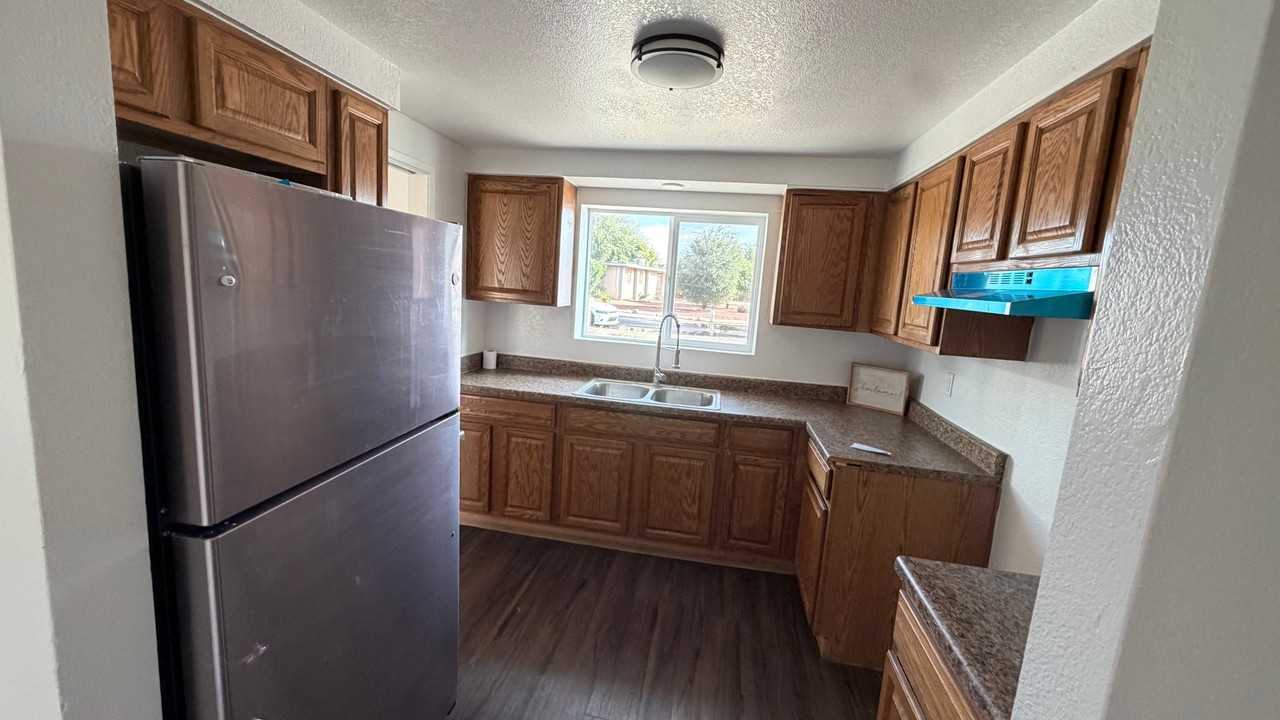 8301 E Wildcat Dr - Photo 4 of 12