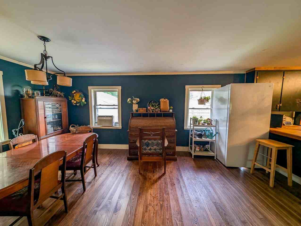 47 Main St - Photo 7 of 32