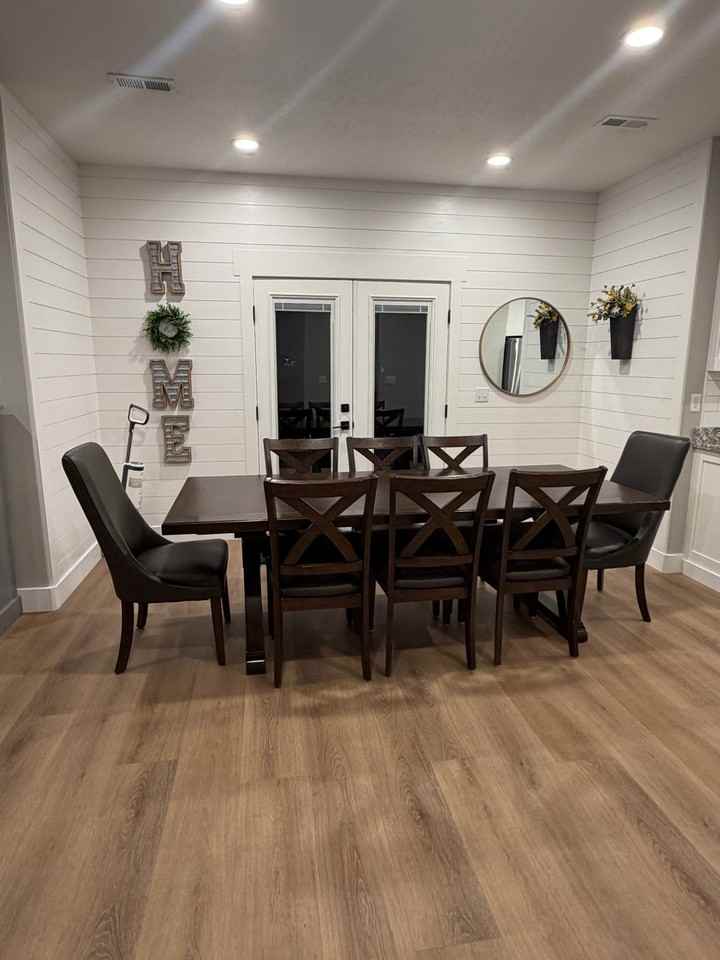 1395 Nibley Pkwy - Photo 4 of 7
