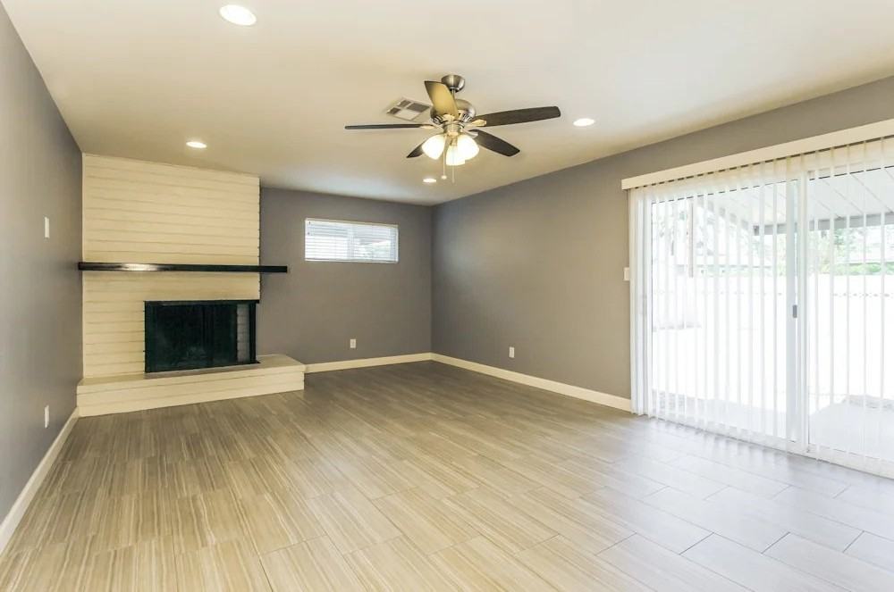 421 E Hermosa Dr - Photo 4 of 9