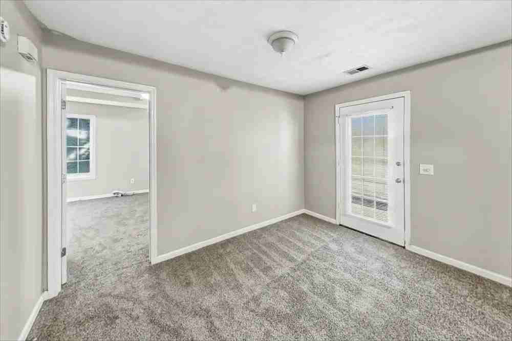 114 N Etowah Ln #2 - Photo 4 of 14