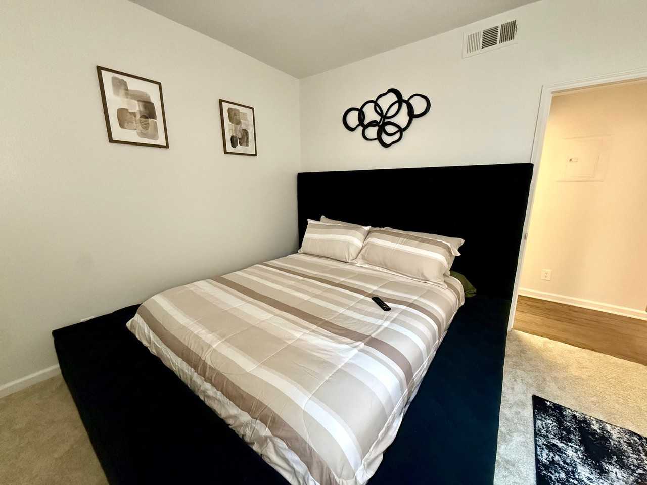 13603 Marina Pointe Dr #D515 - Photo 7 of 9