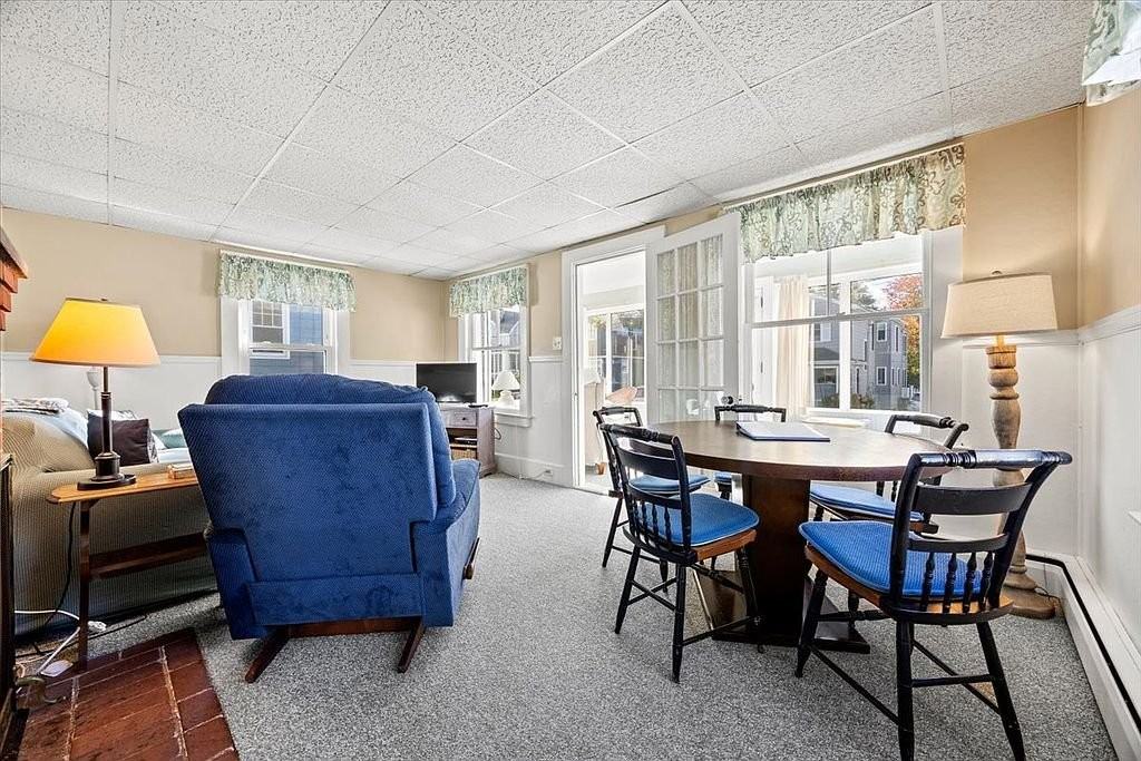 21 Houghton St - Photo 6 of 18